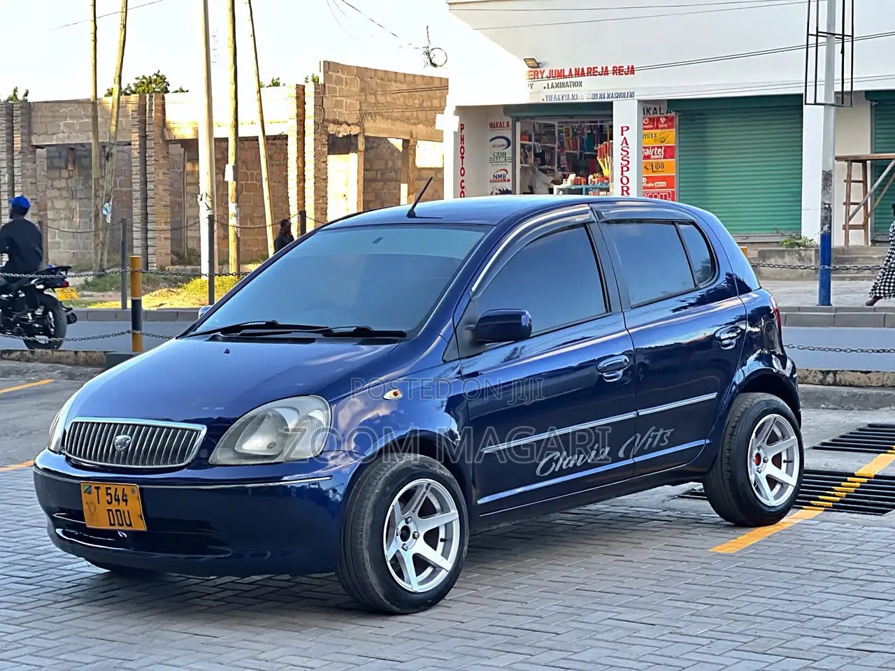 Toyota Vitz 2006 Blue