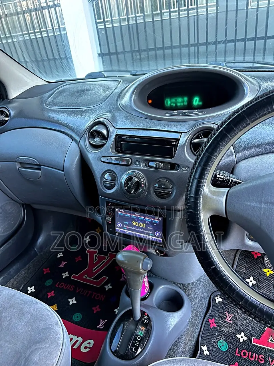 Toyota Vitz 2006 Blue