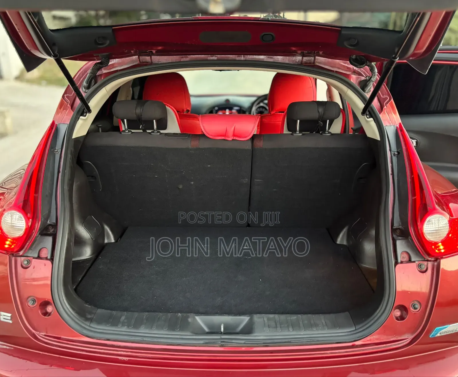 Nissan Juke 2011 Maroon
