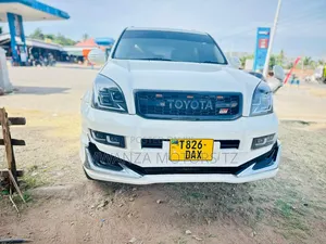 Toyota Land Cruiser Prado 2005 White