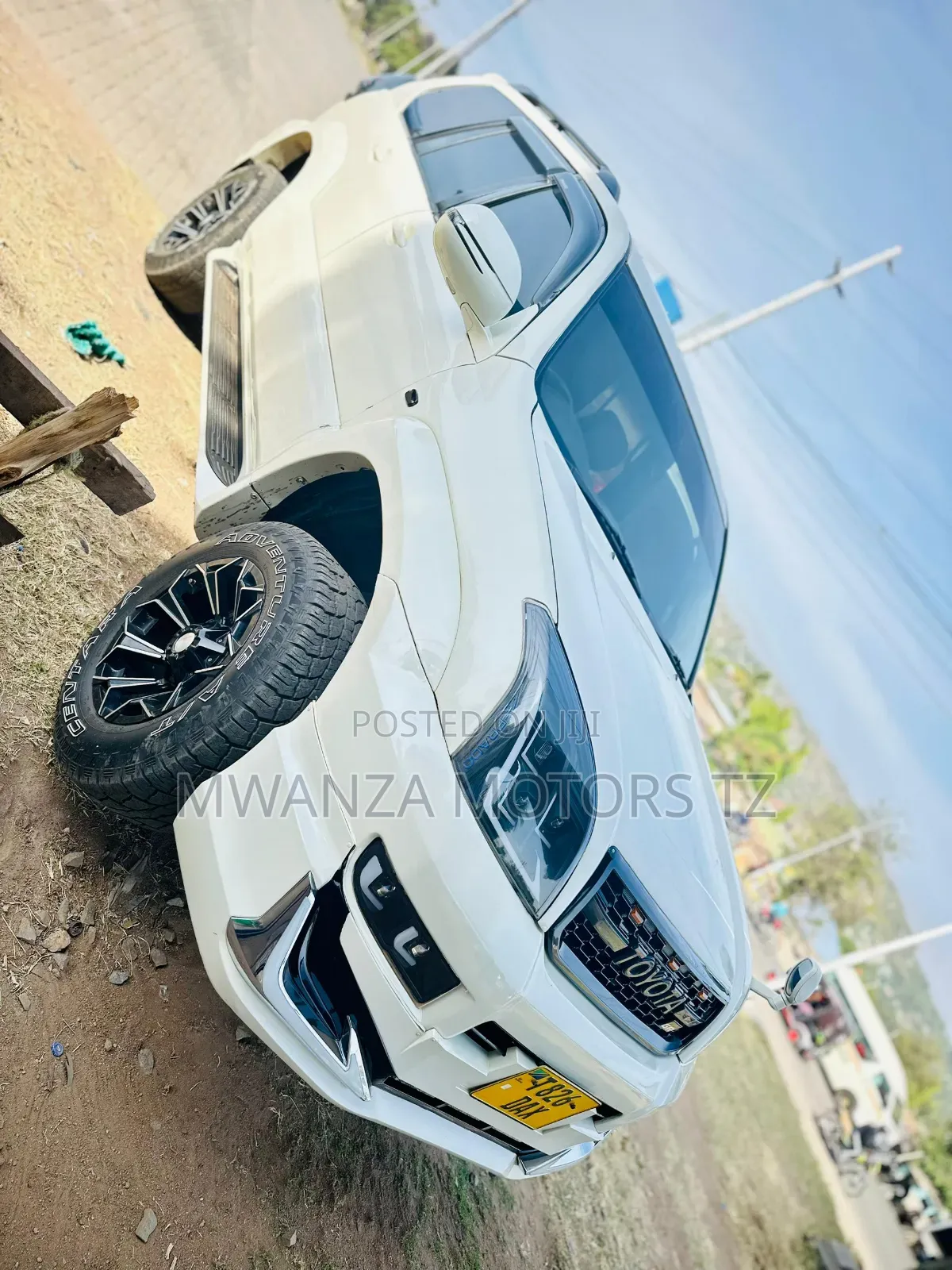 Toyota Land Cruiser Prado 2005 White