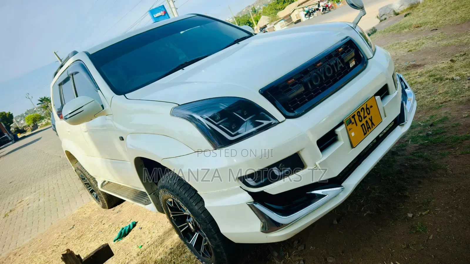 Toyota Land Cruiser Prado 2005 White