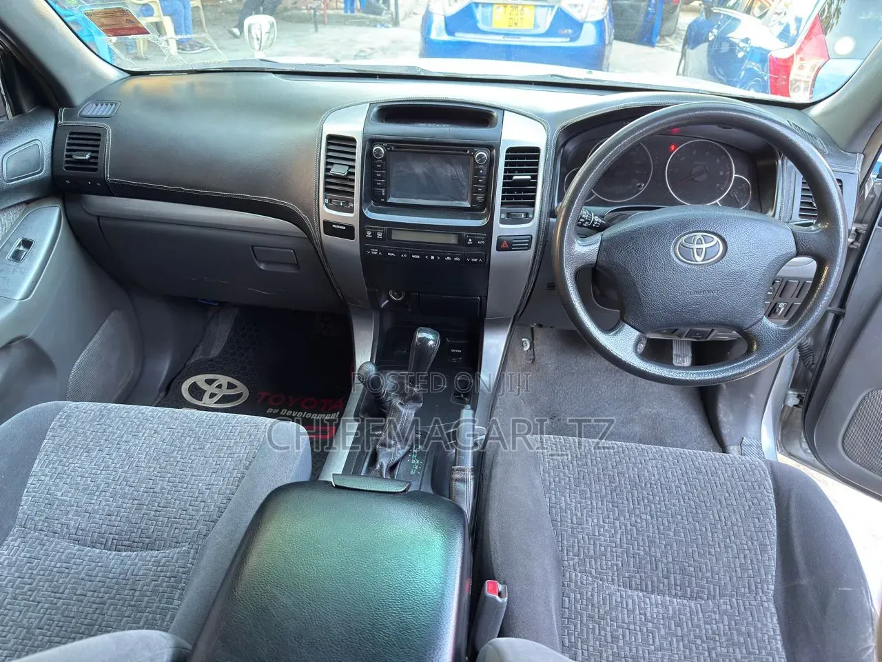 Toyota Land Cruiser Prado 2005 Silver