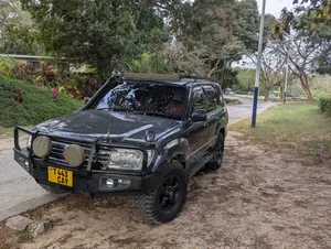 Toyota Land Cruiser 2004