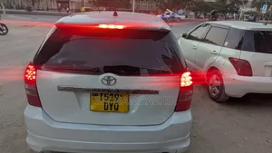 Toyota Wish 2004 White