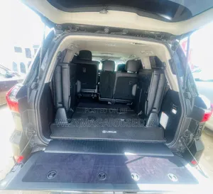 Lexus LX 2017 Black