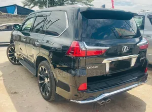 Lexus LX 2017 Black