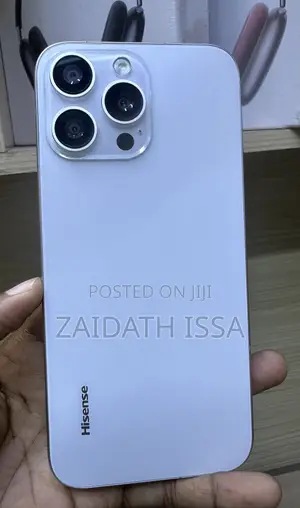 New Hisense A1 32 GB Blue