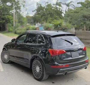 Audi Q5 2011 Black