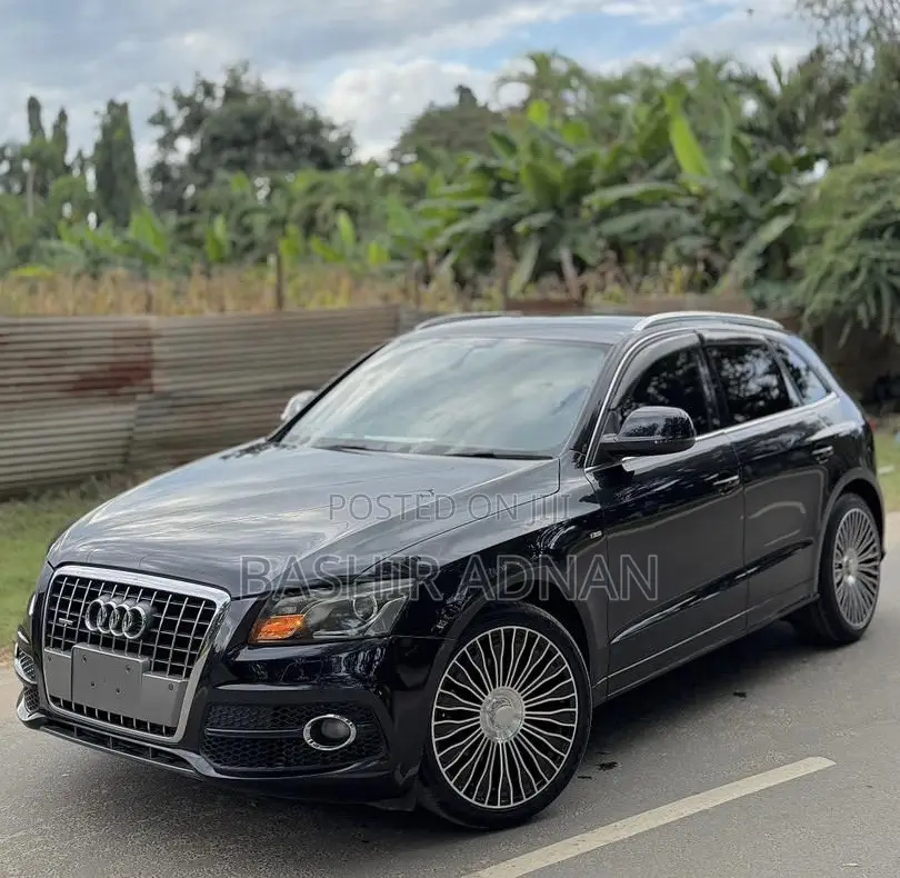 Audi Q5 2011 Black