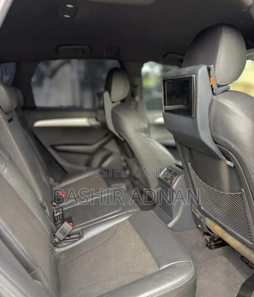 Audi Q5 2011 Black