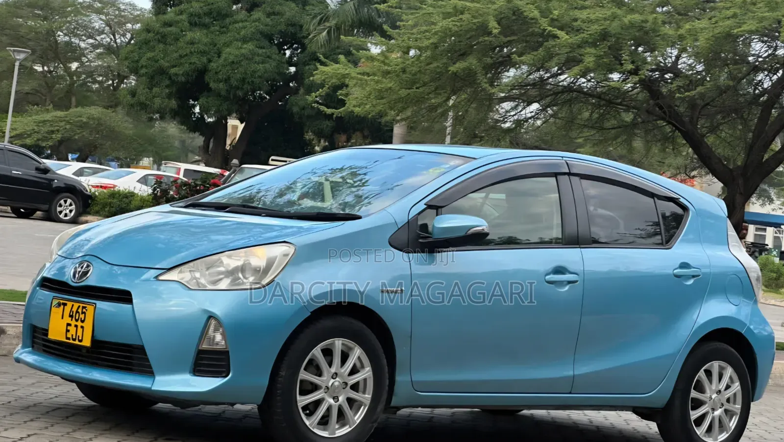 Toyota Aqua 2013 Blue