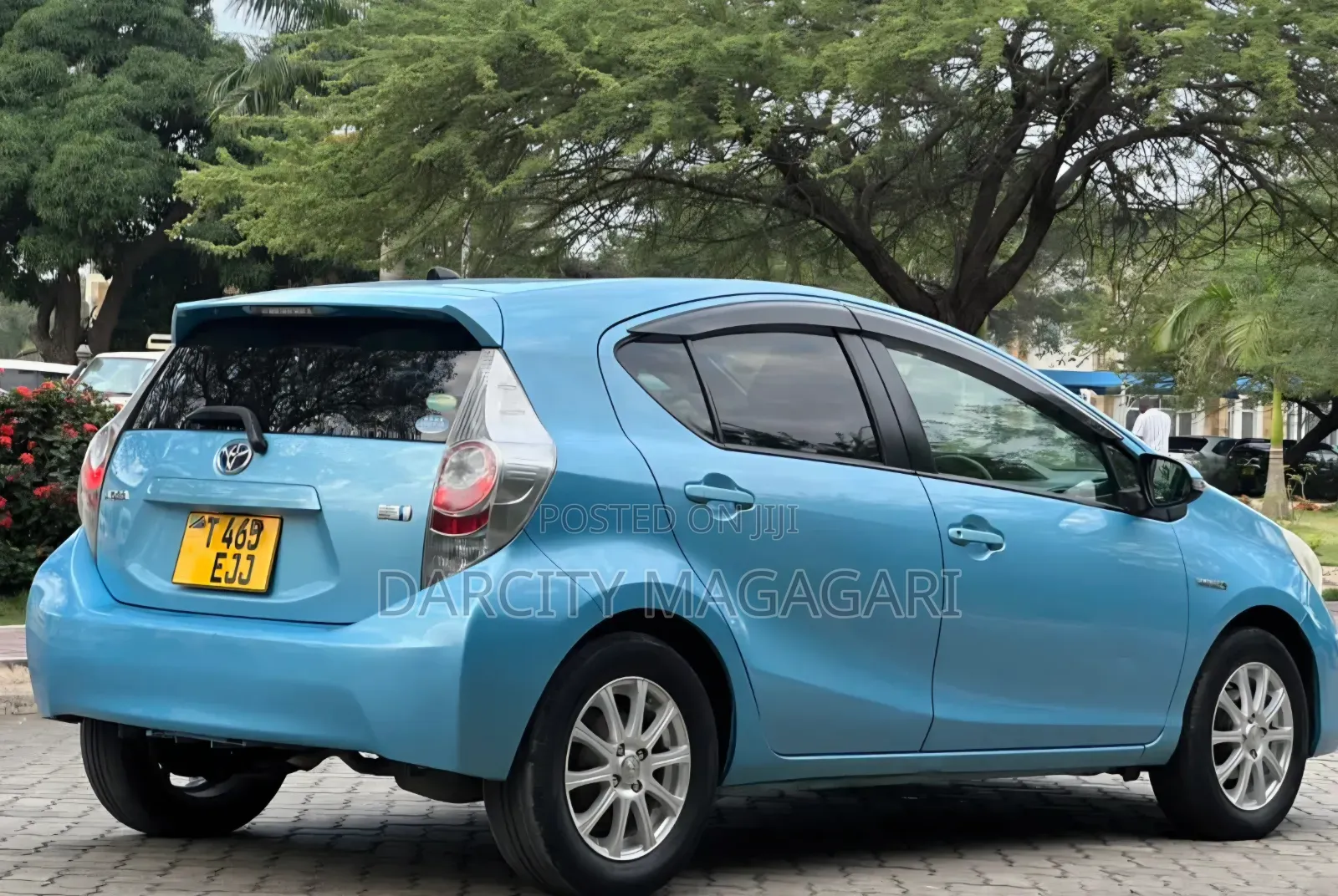Toyota Aqua 2013 Blue