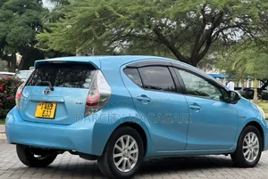 Toyota Aqua 2013 Blue