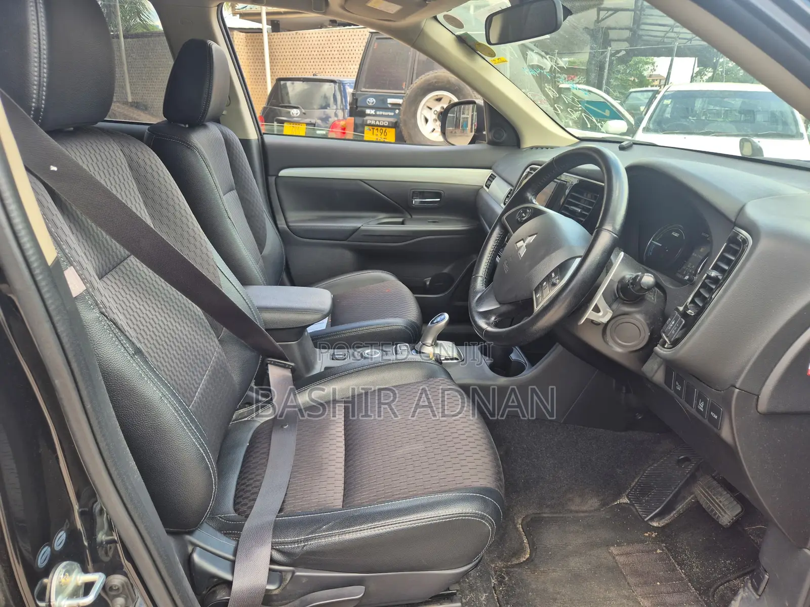 Mitsubishi Outlander 2.0 PHEV AWD 2014 Matt Black