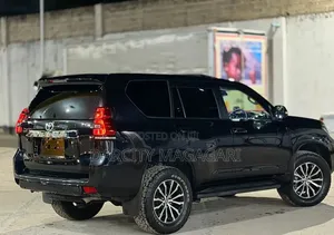 Toyota Land Cruiser Prado 2020 Black