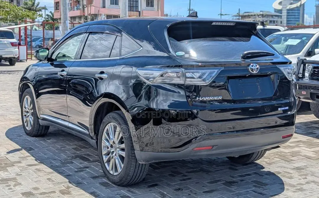 Toyota Harrier 2017 Black