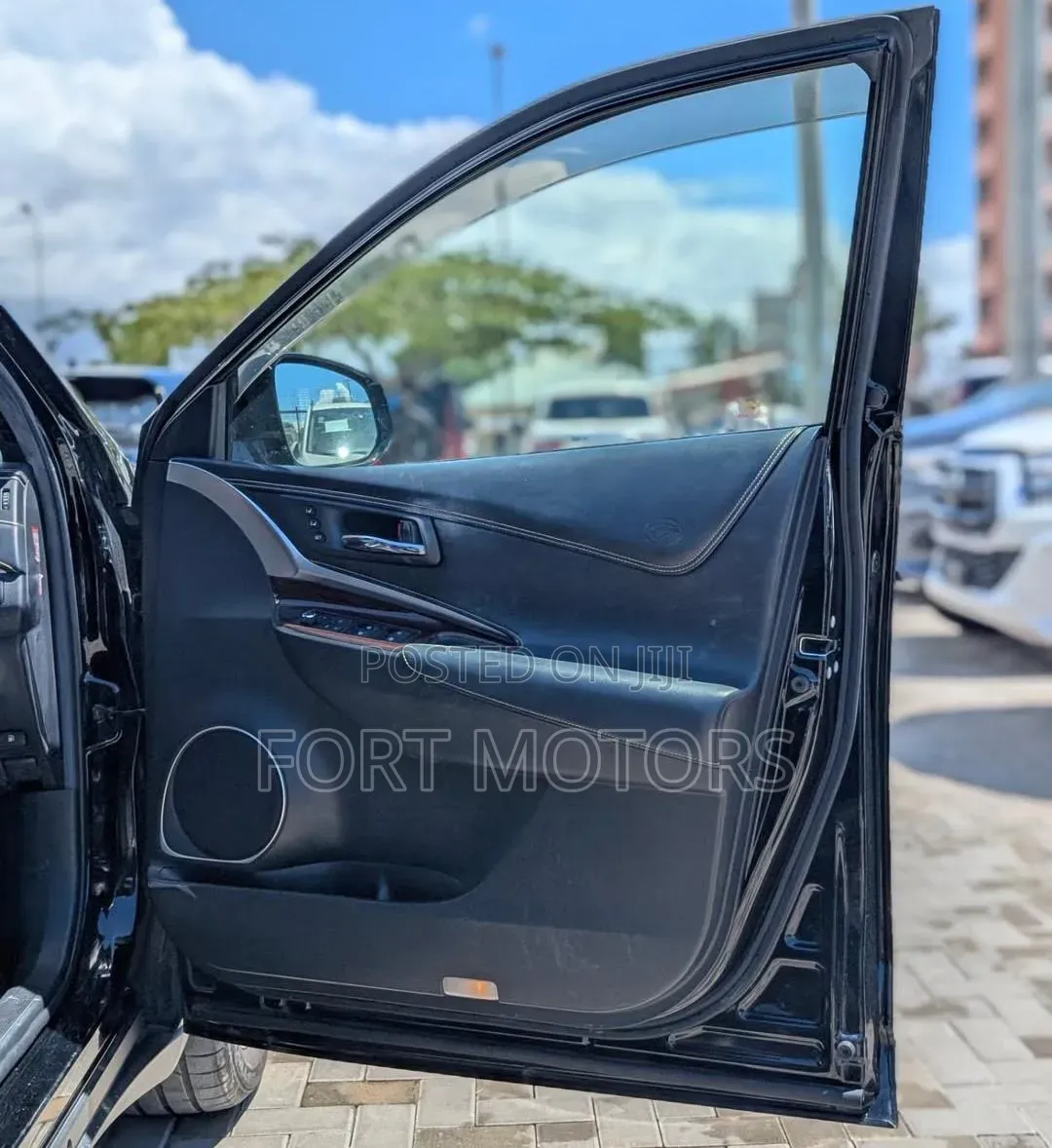 Toyota Harrier 2017 Black