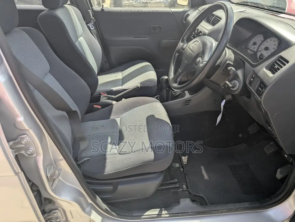 Toyota Cami 2005 Silver