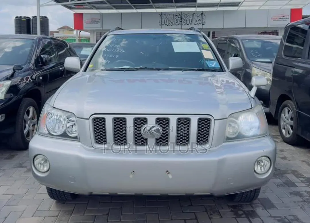 Toyota Kluger 2001 Silver