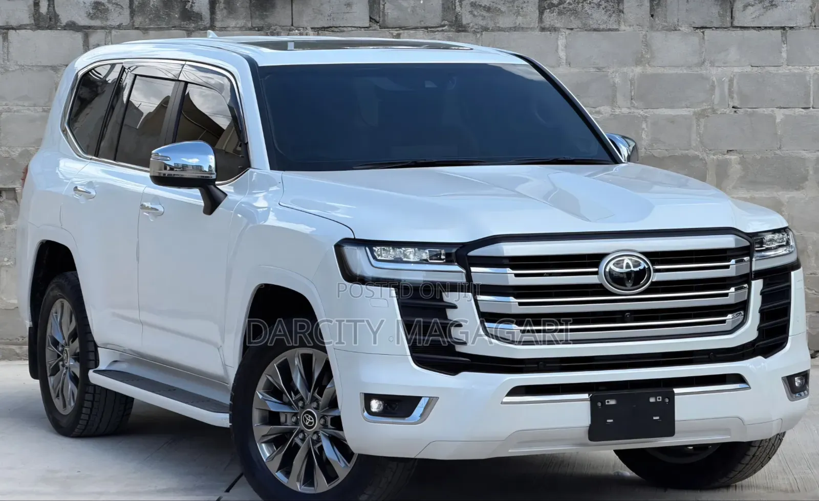 Toyota Land Cruiser 2024 White