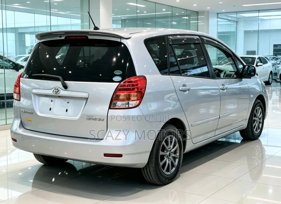 Toyota Corolla Spacio 2004 Silver
