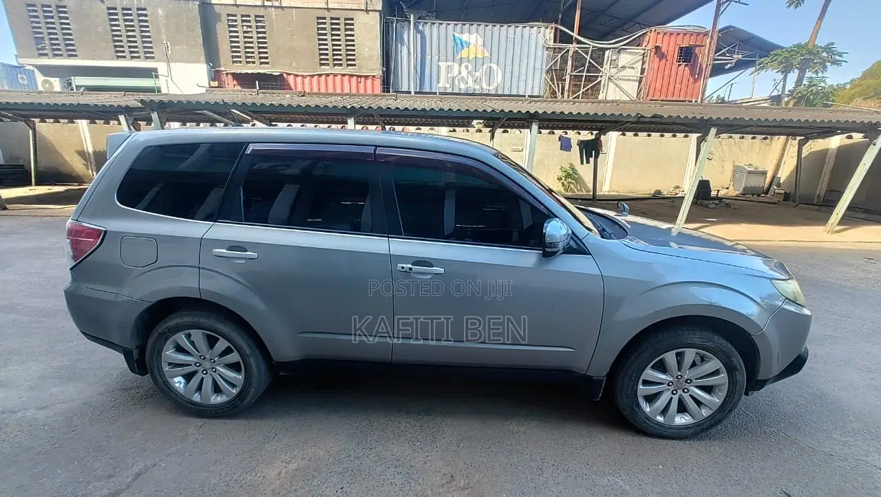 Subaru Forester 2009 Gray