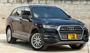 Audi Q7 2017 Black