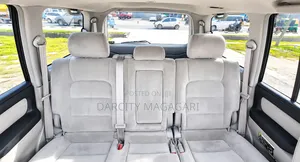 Toyota Land Cruiser 2005 White