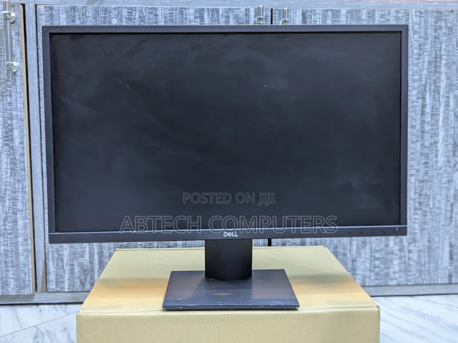 Hp Frameless Monitor 24 Inches (P2217h)