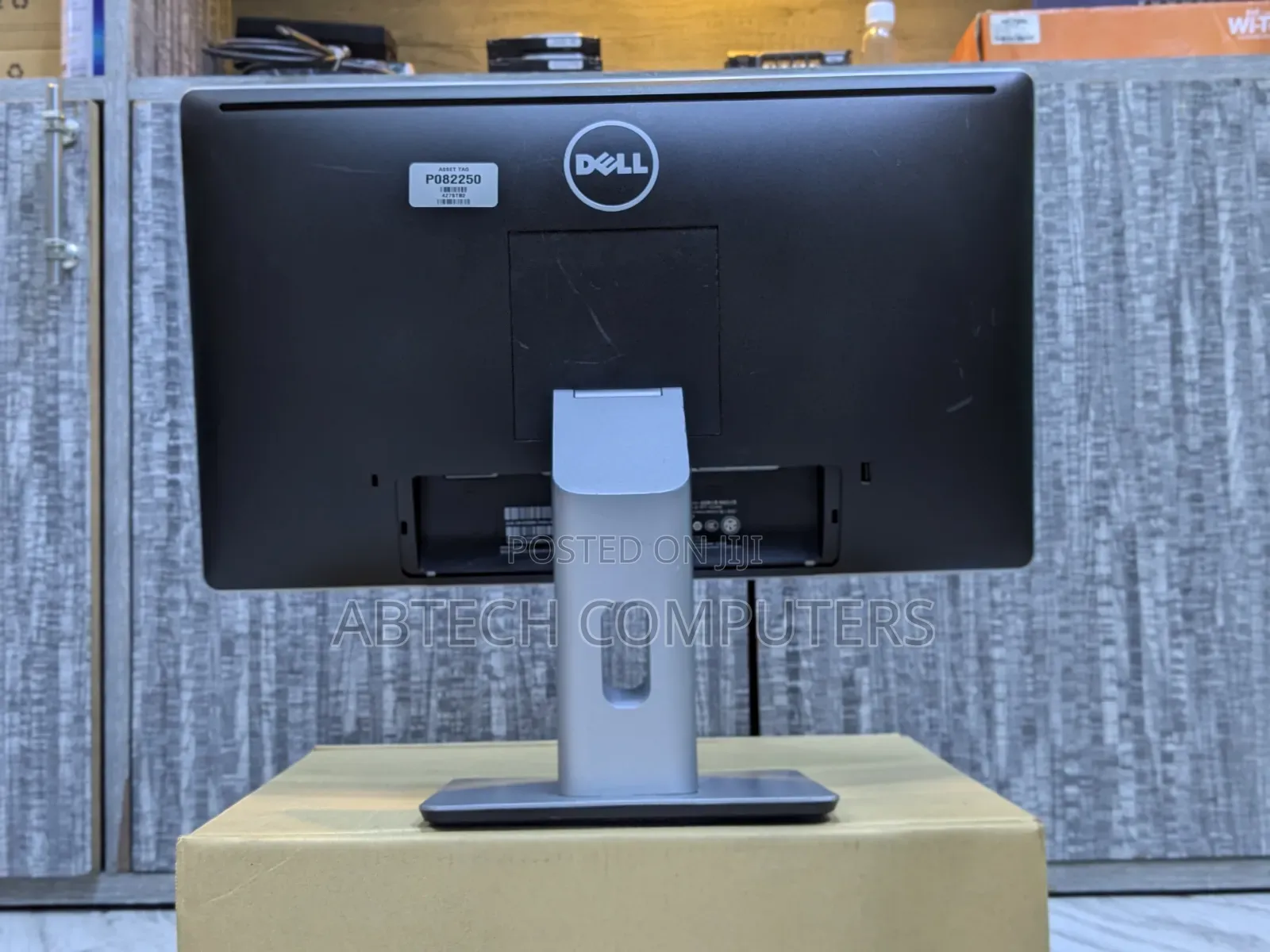 Dell Monitor 22 Inches P082250