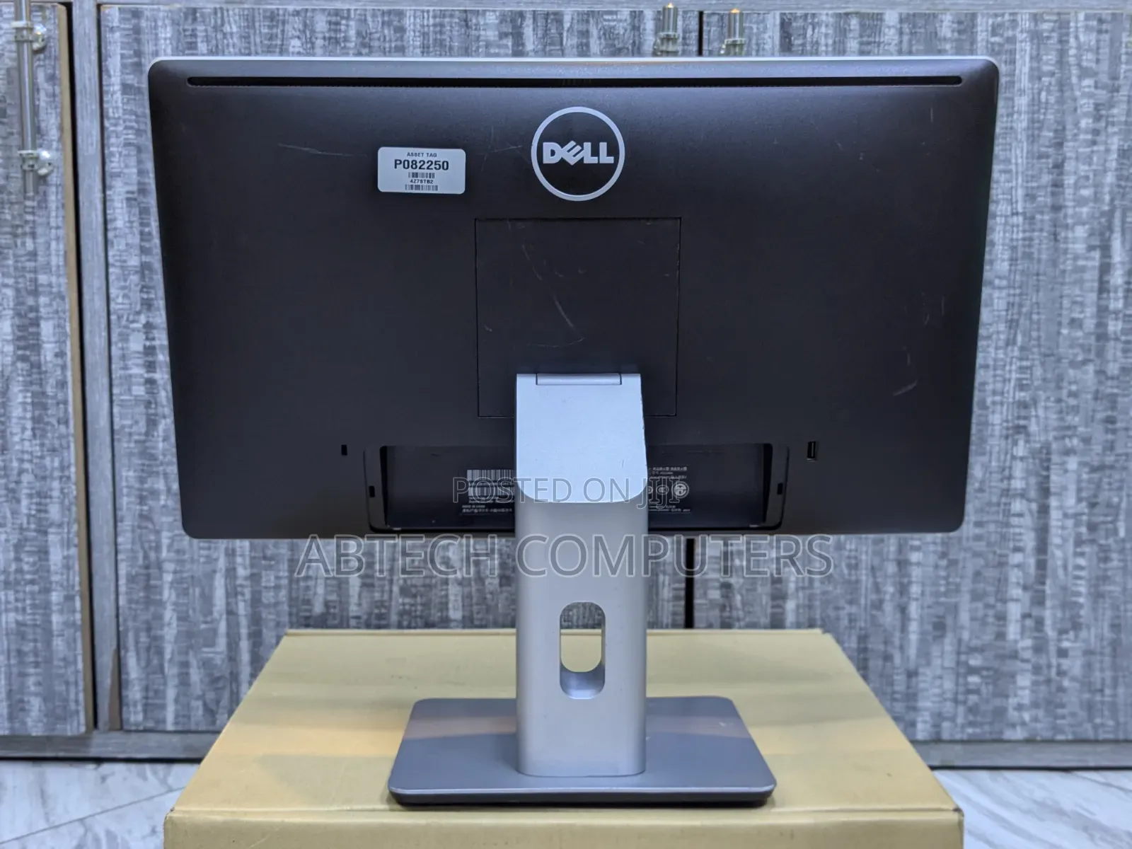 Dell Monitor 22 Inches P082250
