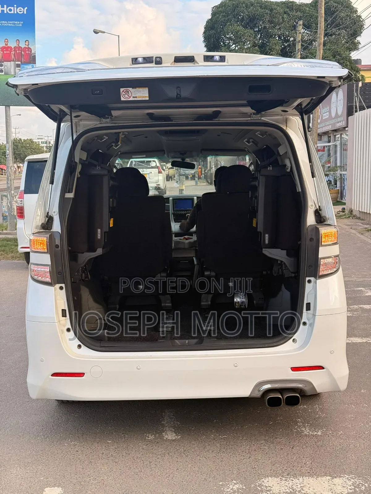 Toyota Alphard 2011 White