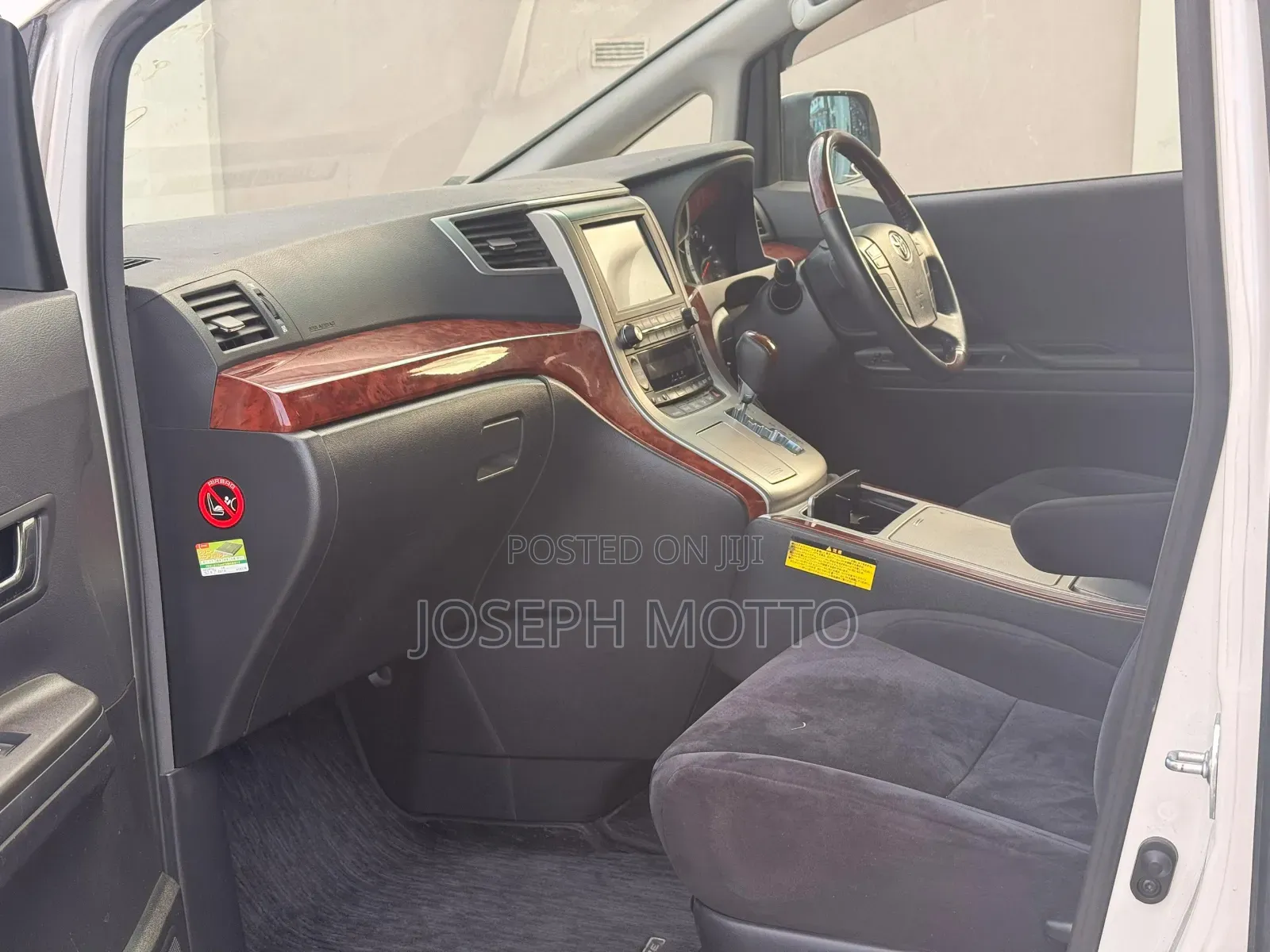 Toyota Alphard 2011 White