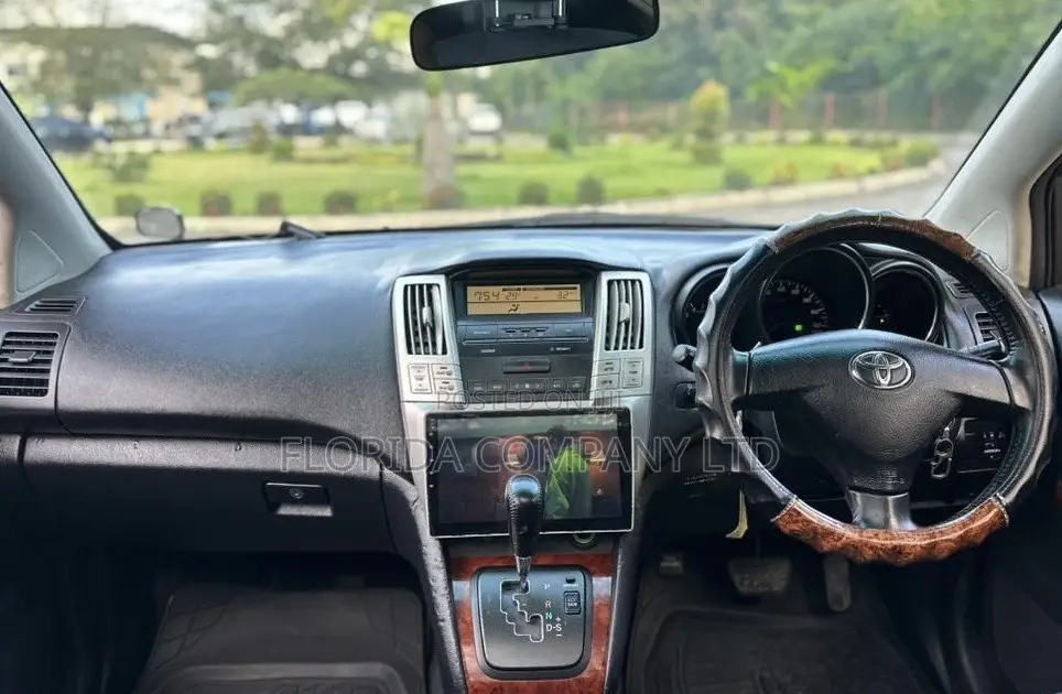 Toyota Harrier 2004 Black