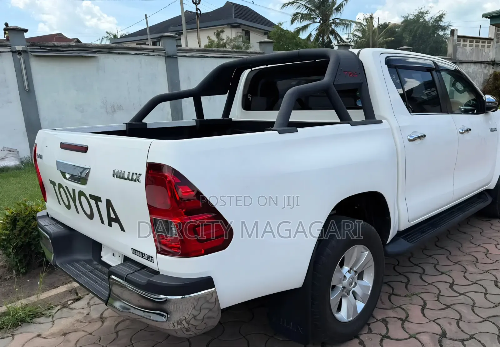Toyota Hilux 2018 White