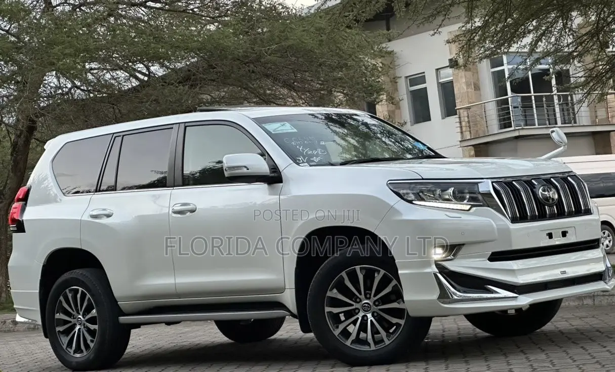 Toyota Land Cruiser Prado 2021 White