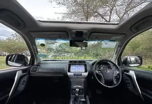 Toyota Land Cruiser Prado 2021 White
