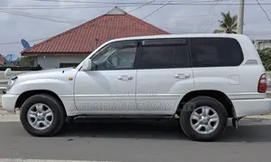 Toyota Land Cruiser 2007 White