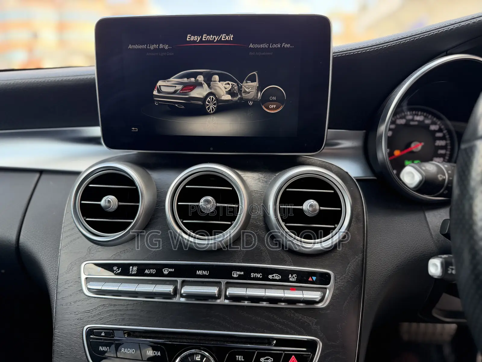Mercedes-Benz C-Class C 220 BlueTEC 7G-TRONIC PLUS (W205) 2016 White