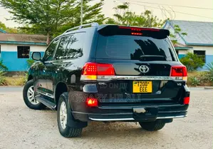 Toyota Land Cruiser 2010 Black