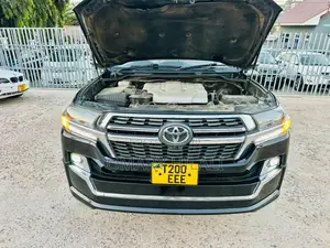 Toyota Land Cruiser 2010 Black