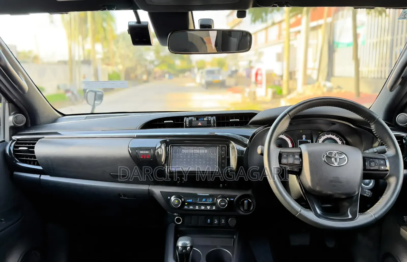 Toyota Hilux 2019 Black