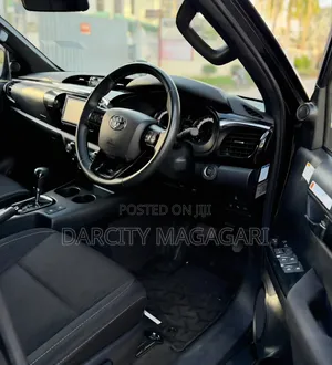 Toyota Hilux 2019 Black