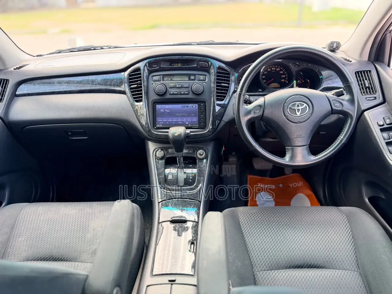 Toyota Kluger 2005 White