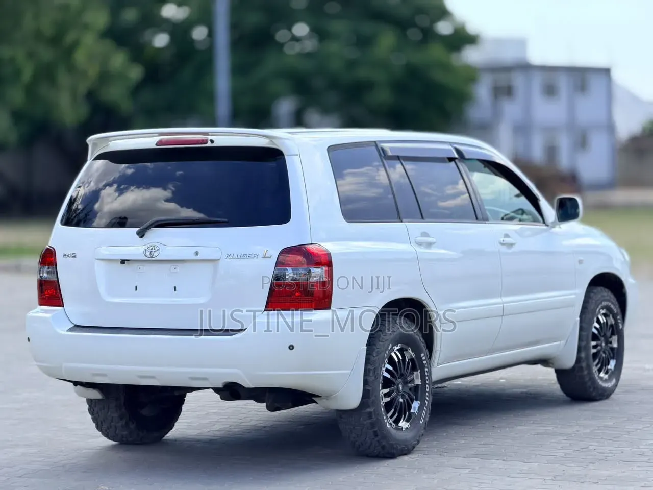 Toyota Kluger 2005 White
