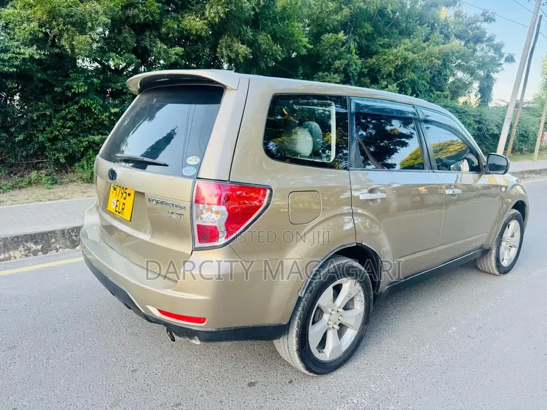 Subaru Forester 2009 Gold