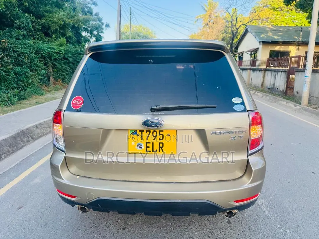 Subaru Forester 2009 Gold