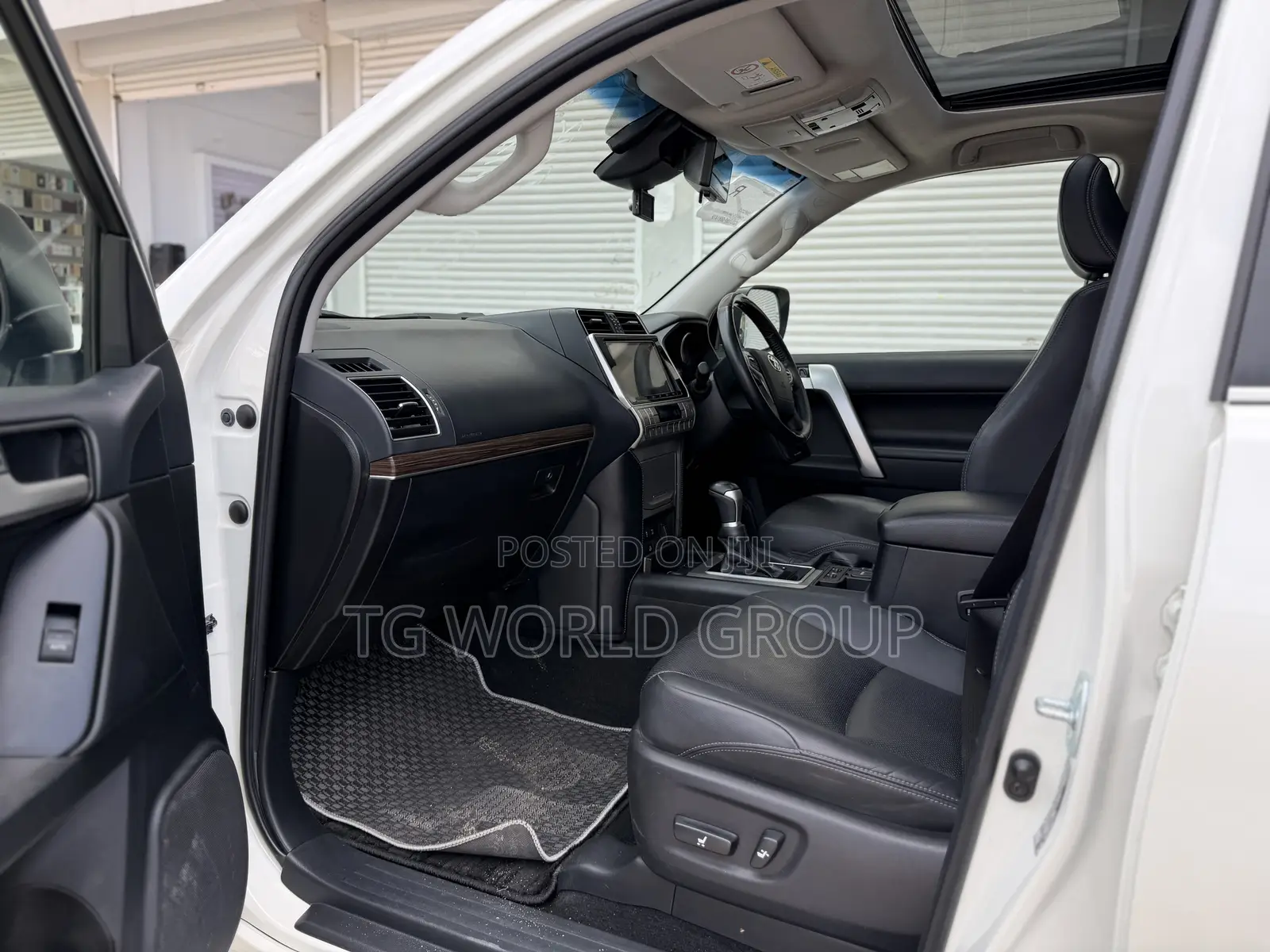 Toyota Land Cruiser Prado 2.8 2021 White