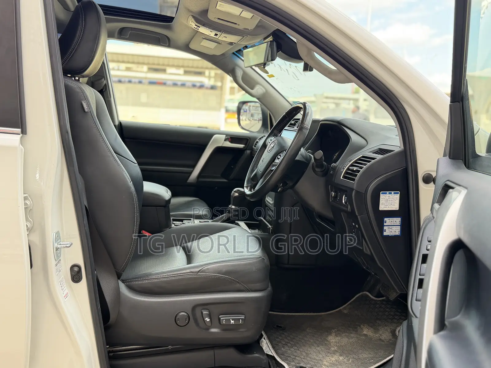 Toyota Land Cruiser Prado 2.8 2021 White
